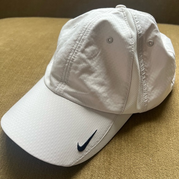 Nike Accessories - NWT Nike Golf unisex adjustable hat white in color